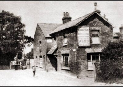 Stanford Le Hope - The Rising Sun, Early 1900s