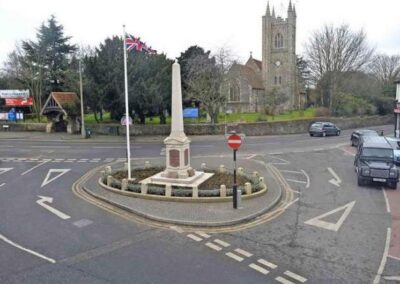 Stanford Le Hope War Memorial - Modern